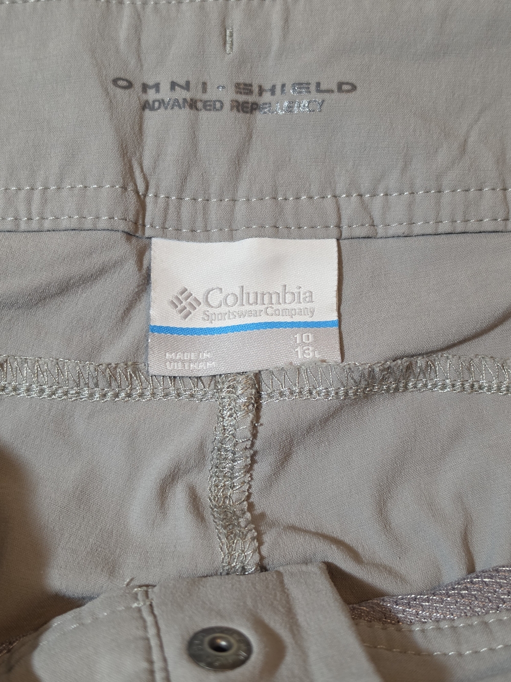 Columbia Gray Drawstring Athletic Bermudas - Picture 4 of 4